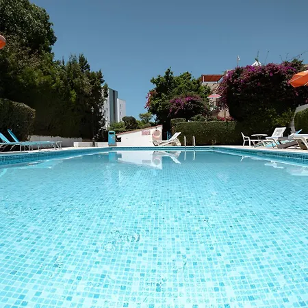 Mit Meerblick, Balkon & Pool, Lage, Nahe Hafen & Nur 5 Minuten Zum Appartamento Paphos