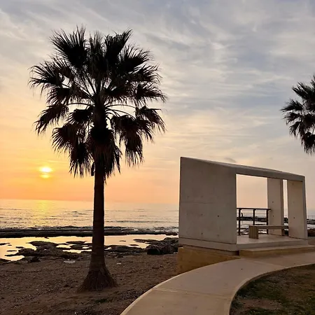 Mit Meerblick, Balkon & Pool, Lage, Nahe Hafen & Nur 5 Minuten Zum * Paphos