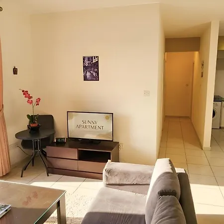 Appartamento Mit Meerblick, Balkon & Pool, Lage, Nahe Hafen & Nur 5 Minuten Zum *
